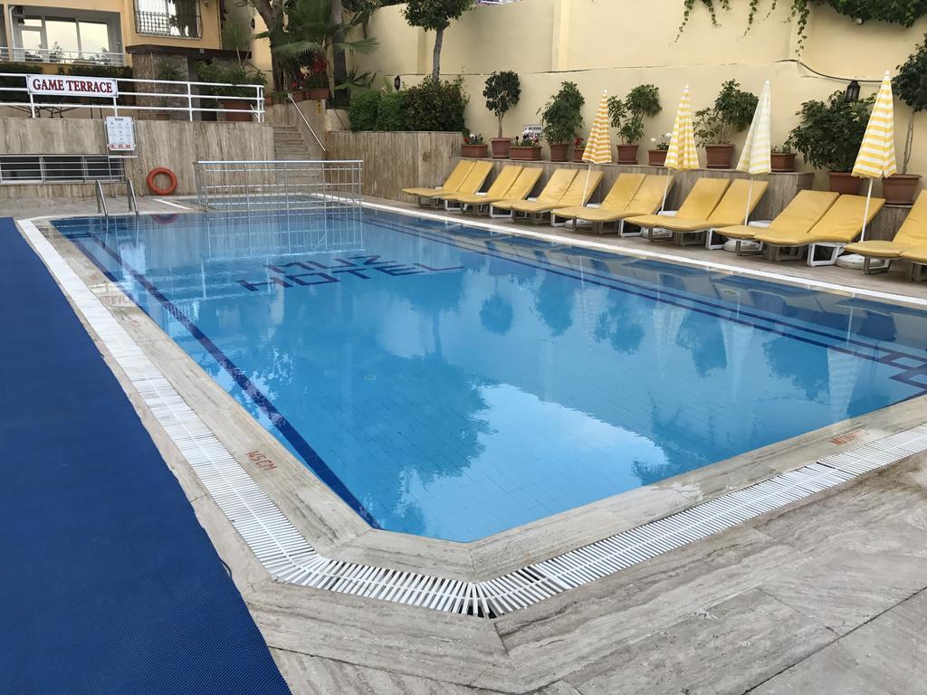 Muz Hotell 2*